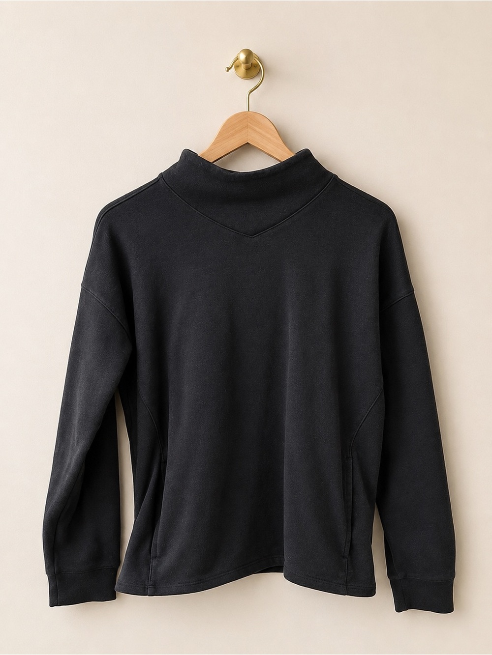 L.L.Bean Women’s Black Mock Neck Pullover Sweatshirt Large
